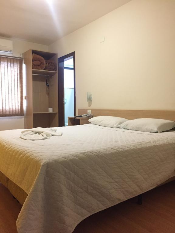 Hotel Dom Thomaz Jaguariaiva ภายนอก รูปภาพ