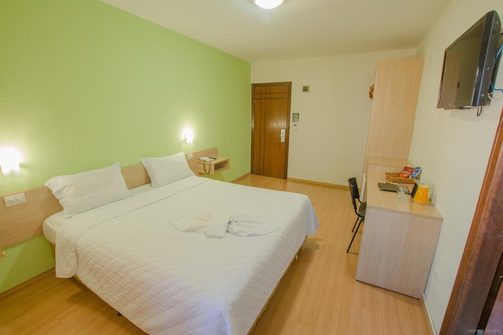Hotel Dom Thomaz Jaguariaiva ภายนอก รูปภาพ
