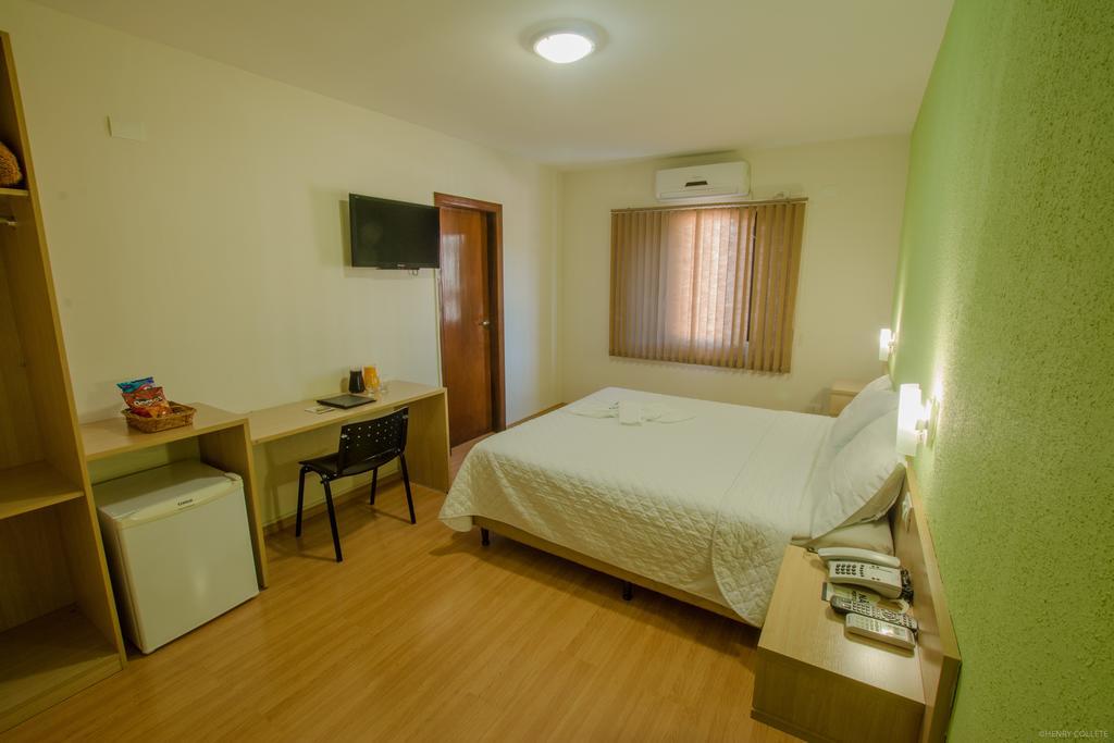 Hotel Dom Thomaz Jaguariaiva ภายนอก รูปภาพ