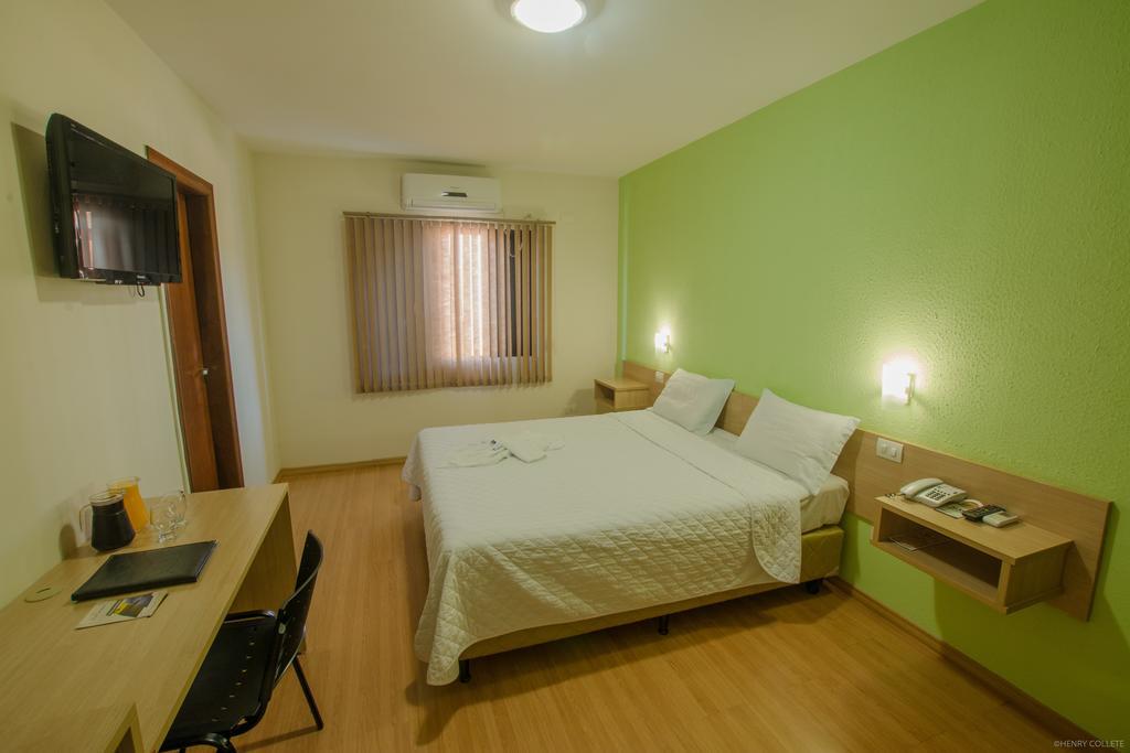 Hotel Dom Thomaz Jaguariaiva ภายนอก รูปภาพ